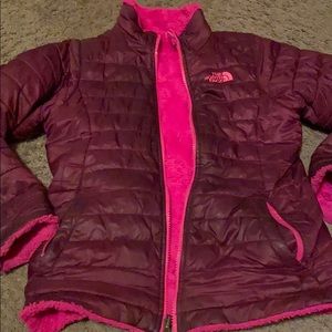 Girls Northface reversible jacket size 10-12